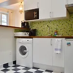 1 Bedroom Flat In Central Marais